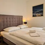 Bellevue Residences - Luxurious Lakeside Apartments