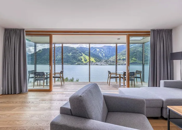 Bellevue Residences - Luxurious Lakeside Apartments