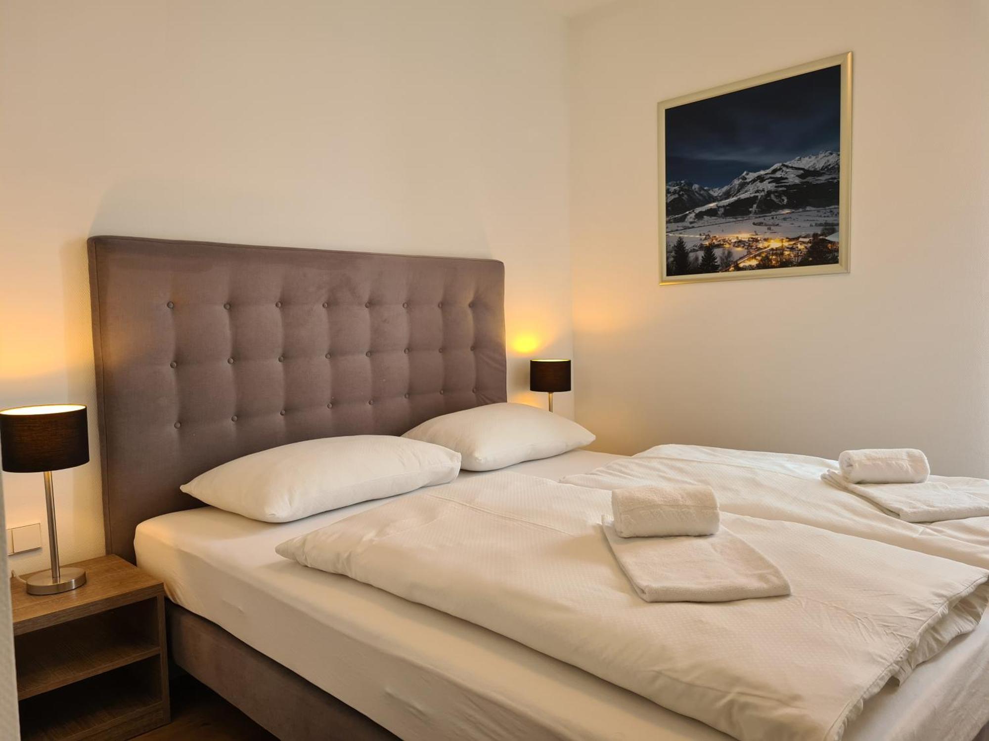 Bellevue Residences - Luxurious Lakeside *